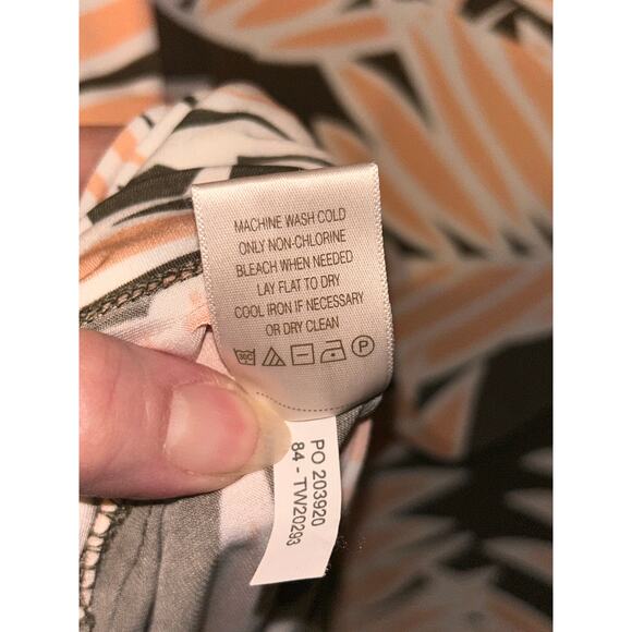 Tommy Bahama Resort Vacation Comfort V-neck Tropical Palm 3/4 Sleeves Dress - Picture 7 of 7